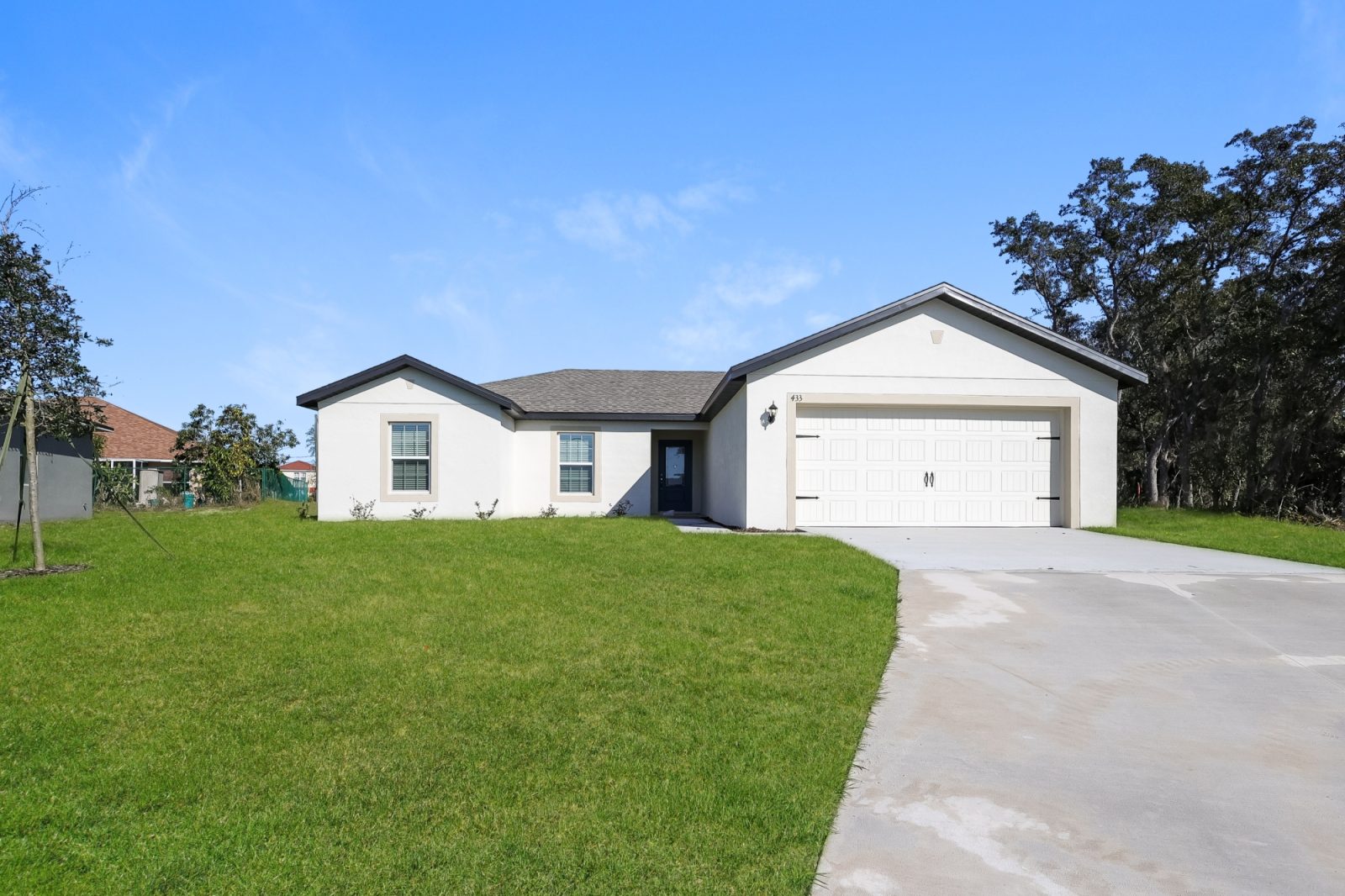 000 photo front view 12276031