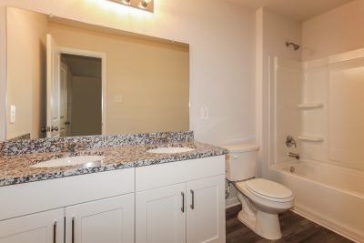 011 photo bedroom 10272224