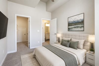 005 photo vs bedroom 14726020 03