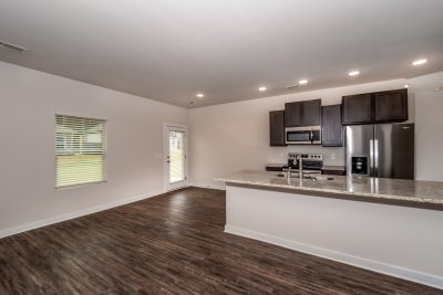 003 Living Room ET42064