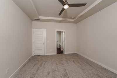 007 Main Bedroom ET42064