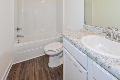 013 Bathroom ET31245