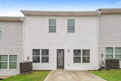 015 rear view 10408910