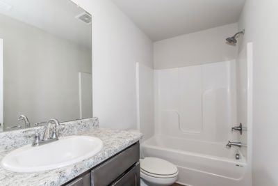 025 photo bathroom 15145570