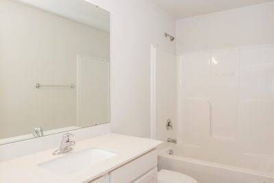 013 photo bathroom 13618286