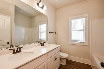 013 Bathroom ET21052