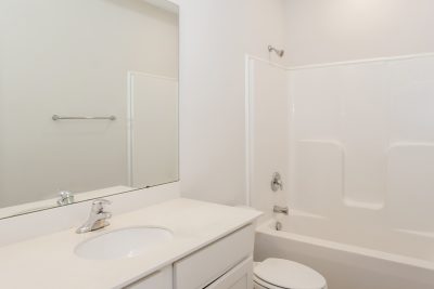 013 photo bathroom 13965933