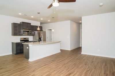 002 Living Room ET45014