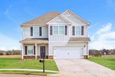 000 Front View 12557317