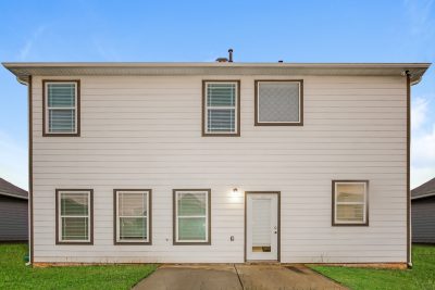 015 photo rear view 14061340