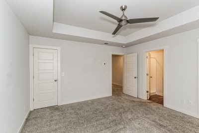 017 photo main bedroom 15144883