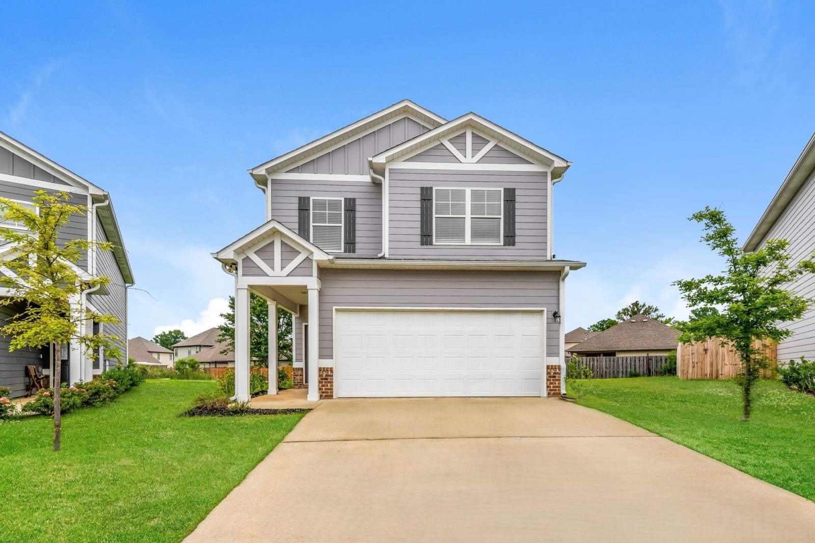 000 001 Front View ET42092