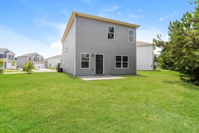 014 photo rear view 12870930
