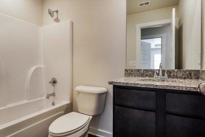013 photo bathroom 12569323