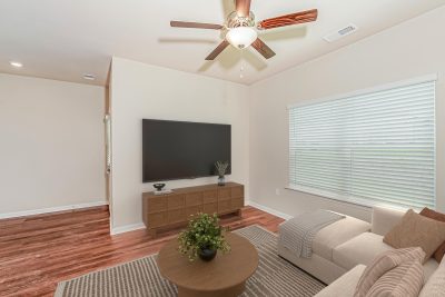 001 photo living room 14628181