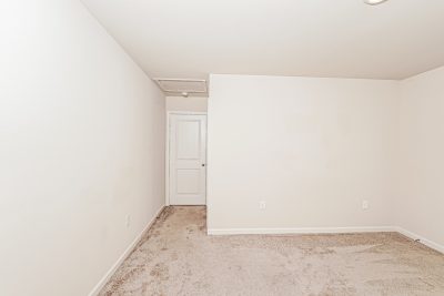 012 photo main bedroom 14616780