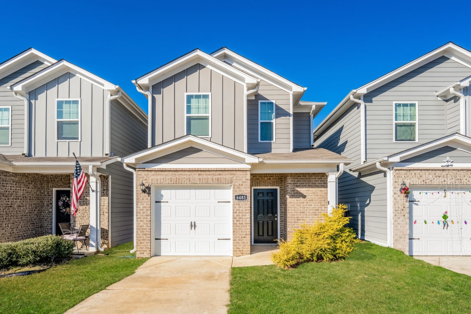 000 photo front view 14953873