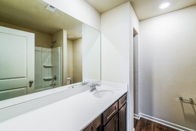 004 photo bathroom 14729655