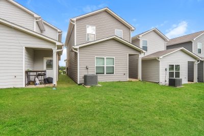 003 Rear View ET31247