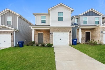 000 Front View 12872974