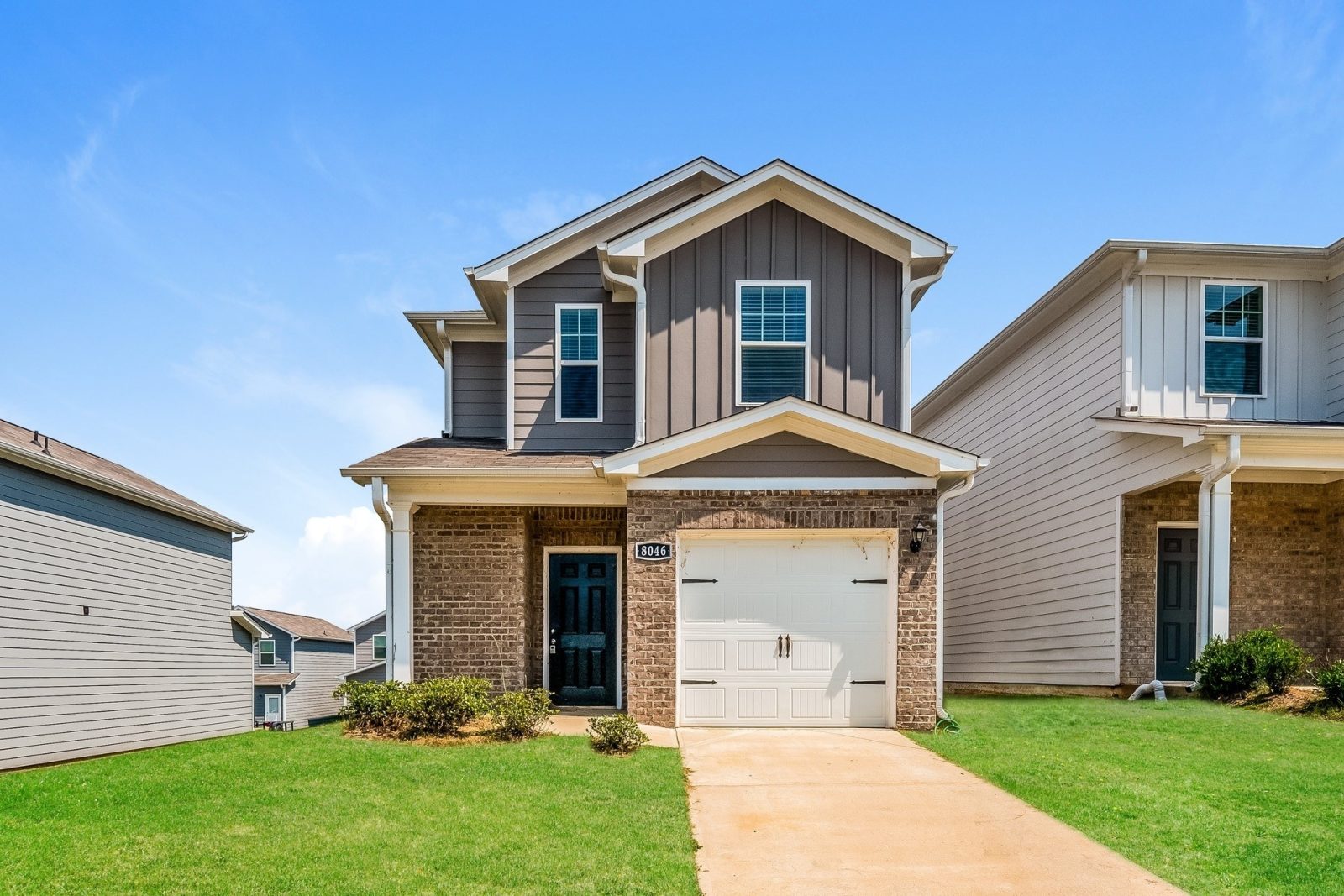 000 photo front view 12992703