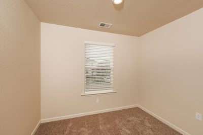010 Bedroom ET31356