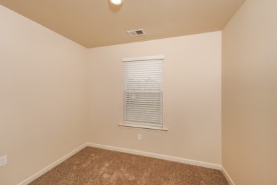 011 Bedroom ET31356