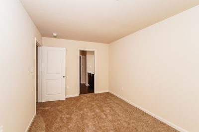 007 Main Bedroom ET31357