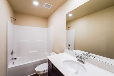 013 Bathroom ET31357