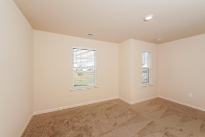 008 Main Bedroom ET31358