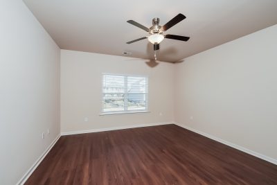 003 Living Room ET31361
