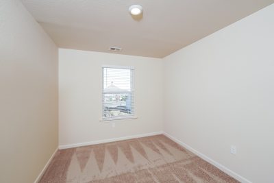 011 Bedroom ET31361