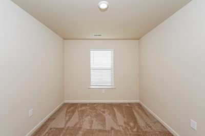 009 photo bedroom 12565006