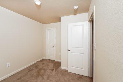 010 photo bedroom 12565007