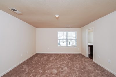 008 Main Bedroom ET51043