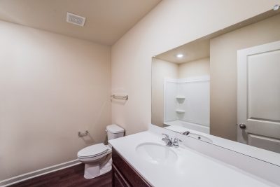 013 Bathroom ET51043