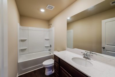 013 Bathroom ET51044