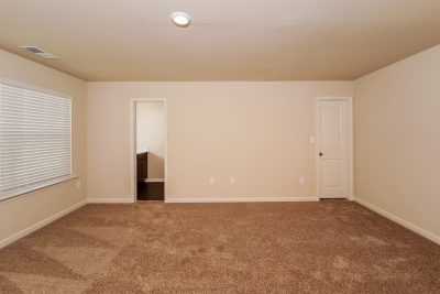 006 Main Bedroom ET51045