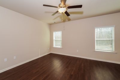 012 Bedroom ET51045