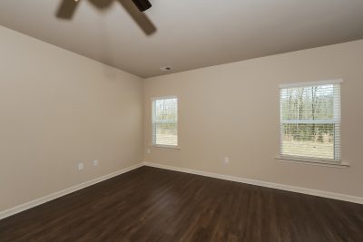 003 Living Room ET51046
