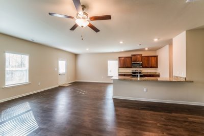 004 Living Room ET51051