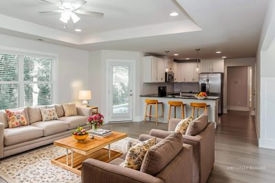 003 photo vs living room 14856095