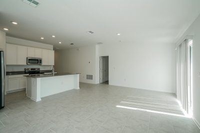 005 photo dining room 10147705
