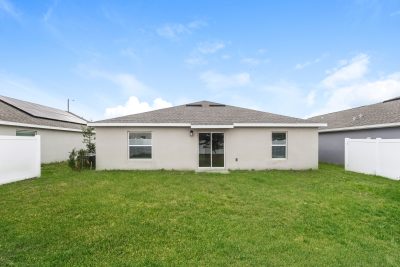 015 photo rear view 15423860