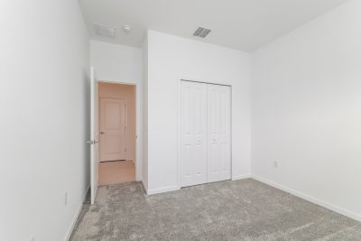 010 Bedroom ET51181