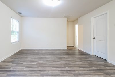 004 Living Room ET81113