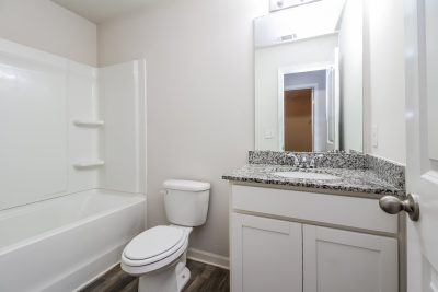 012 Bathroom ET81113