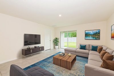 002 photo vs living room 14727486