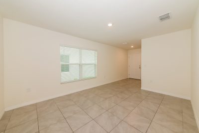 007 photo living room 14726436