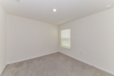 012 photo bedroom 14118229